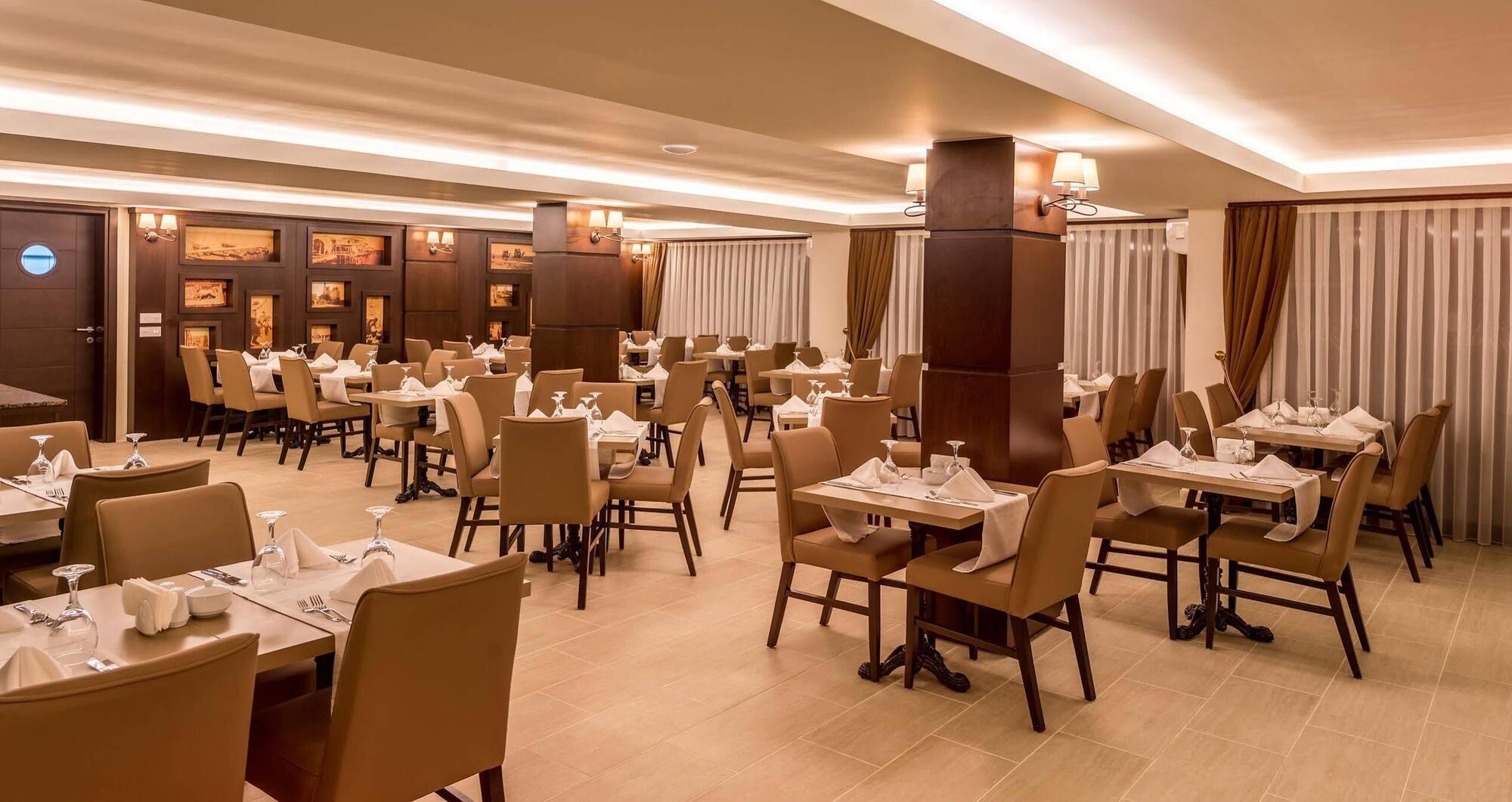 Oscar Park Hotel Next To Antic City Salamis 파마구스타 외부 사진