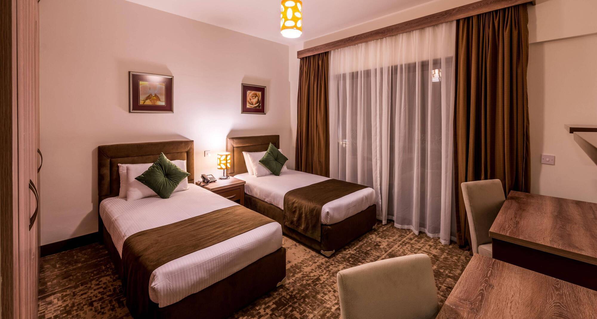 Oscar Park Hotel Next To Antic City Salamis 파마구스타 외부 사진