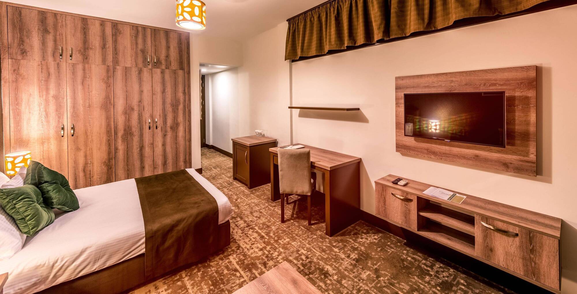 Oscar Park Hotel Next To Antic City Salamis 파마구스타 외부 사진