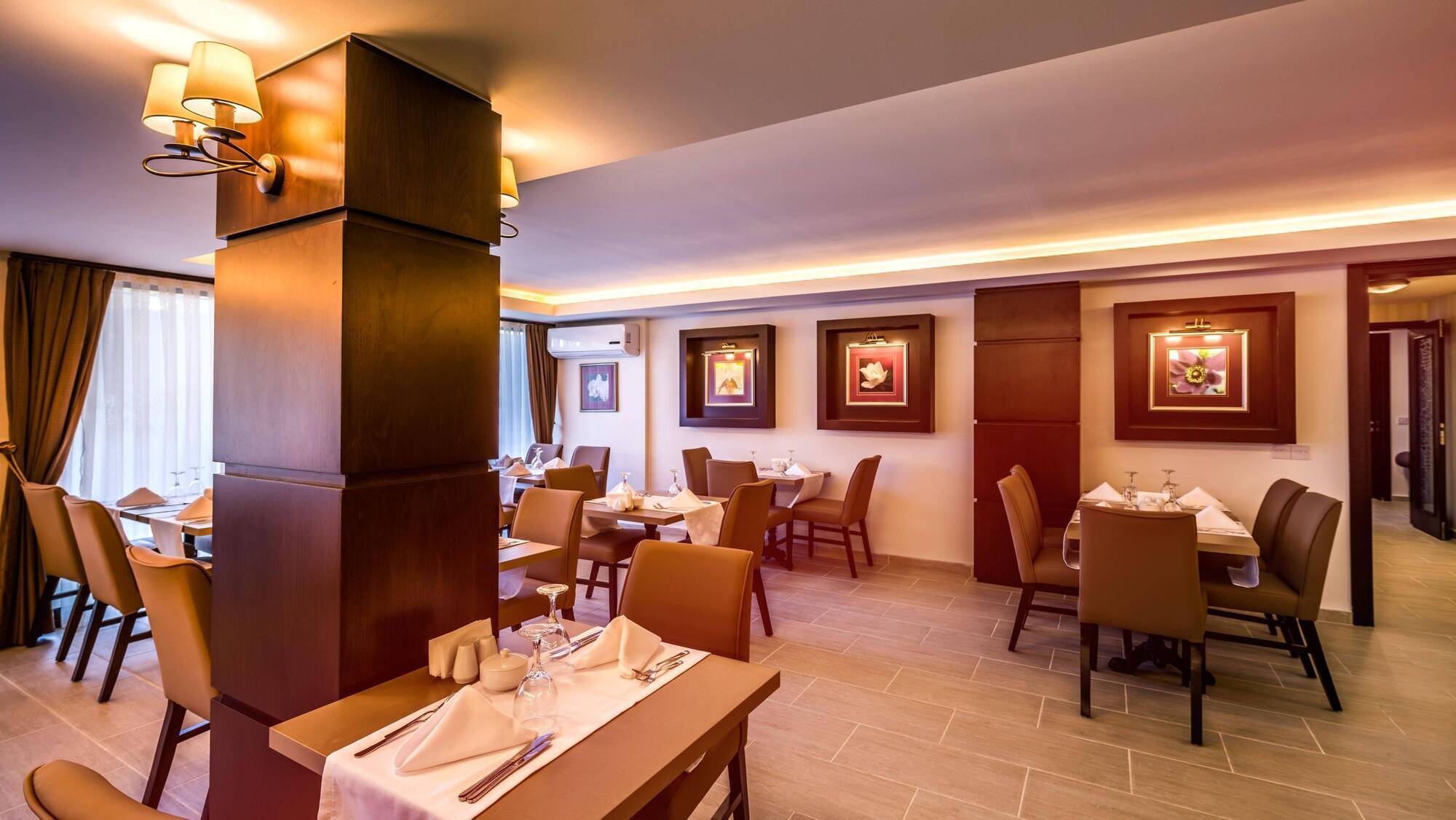 Oscar Park Hotel Next To Antic City Salamis 파마구스타 외부 사진